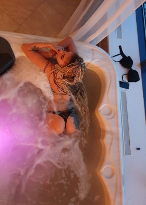 Проститутка Каролина